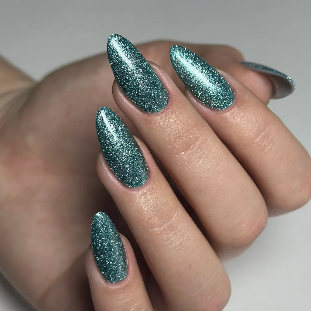 North / Cat Eye