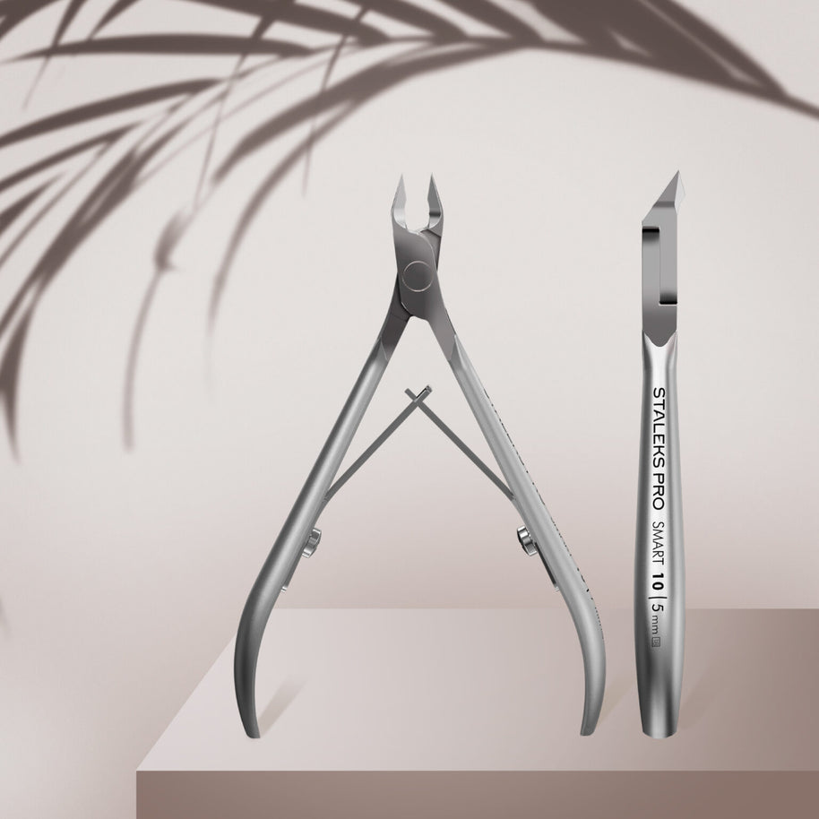 Pince à cuticules professionnelle SMART 10/ 5 mm